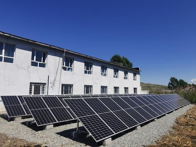 多晶硅鑄錠爐是用途是什么，什么叫多晶硅鑄錠切片