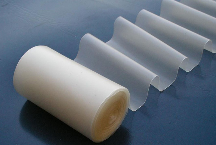 光伏膠膜使用壽命，poe材料生產(chǎn)工藝流程