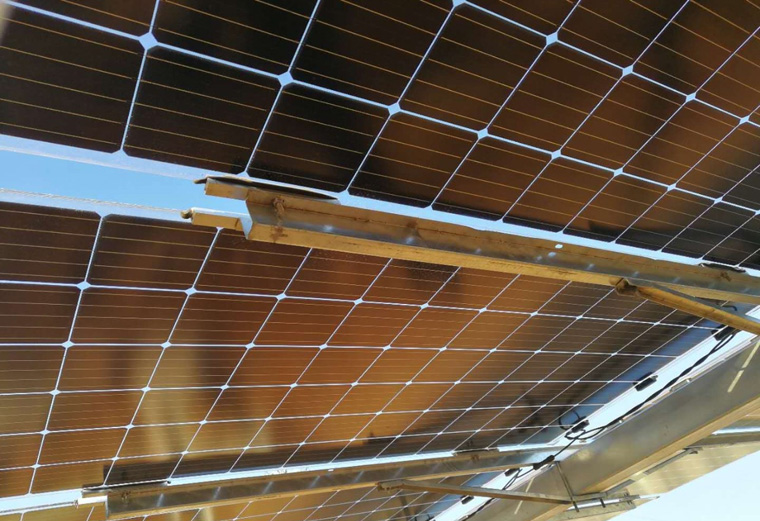 光伏板雙玻雙面優(yōu)缺點(diǎn)，光伏組件雙面率是什么