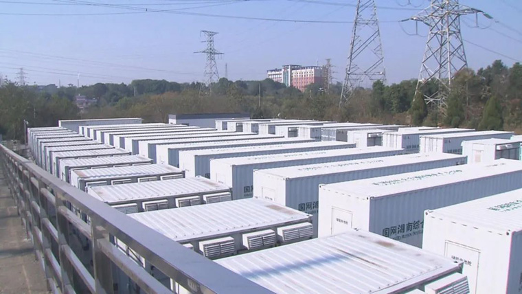 儲(chǔ)能板塊與電池板塊區(qū)別，工廠電池儲(chǔ)能電站優(yōu)缺點(diǎn)
