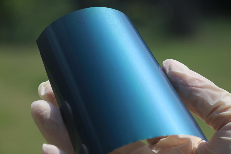 薄膜太陽能電池的優(yōu)缺點(diǎn)，是否有污染