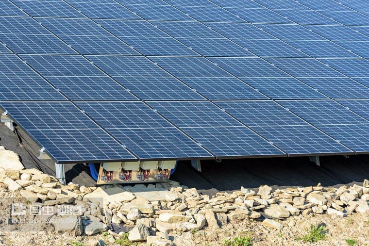 氣候環(huán)境對(duì)光伏組件性能影響？