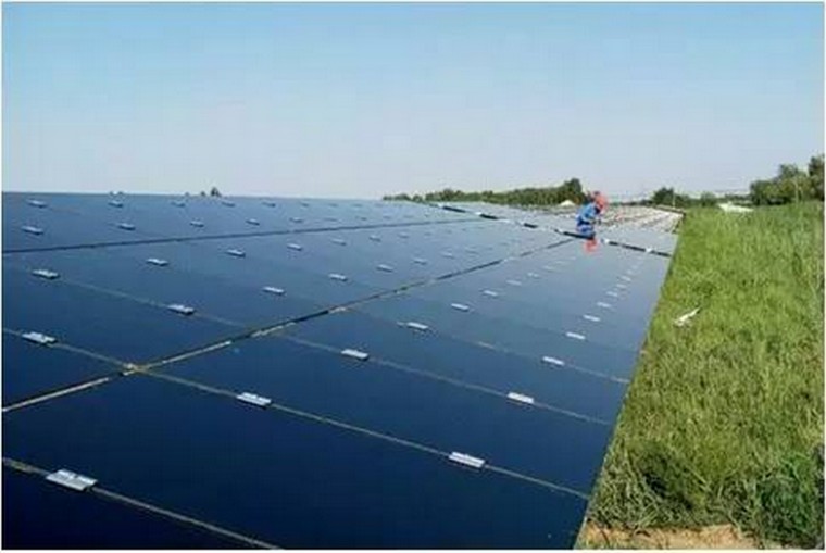 光伏組件出現(xiàn)哪些問題時應及時更換